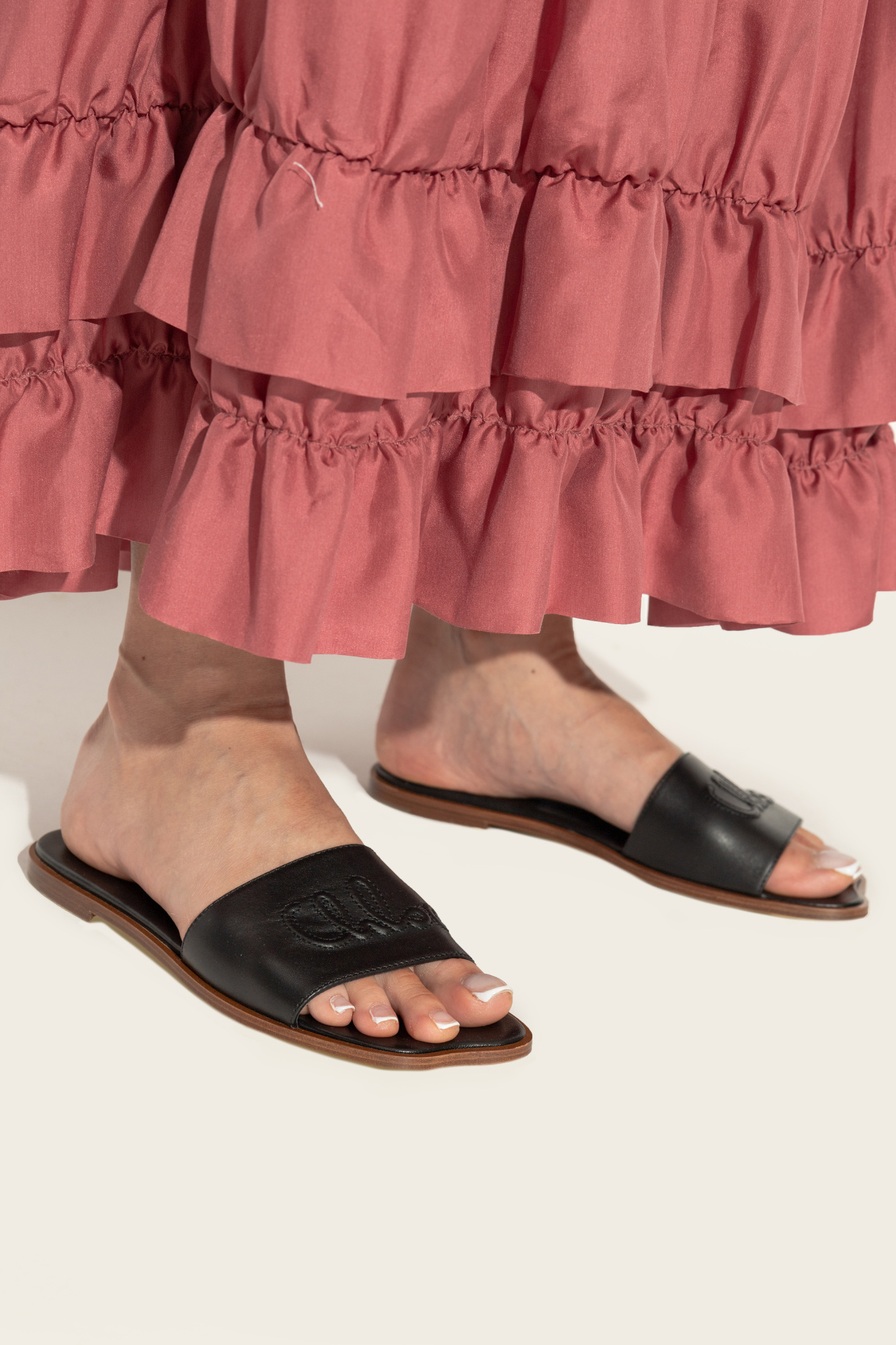【Chloe】12L - FLOWER SANDALS◆CH25A12LRG Chloé Soleil slide sandals for Women - Brown in UAE | Level